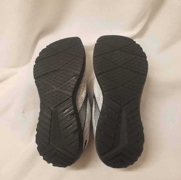 Brooks Revel 6 Running/ Walking Shoe - Picture 2 of 6